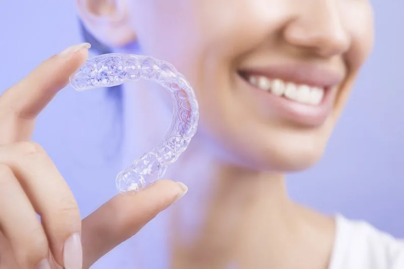 Invisalign or Braces? How to Actually Choose